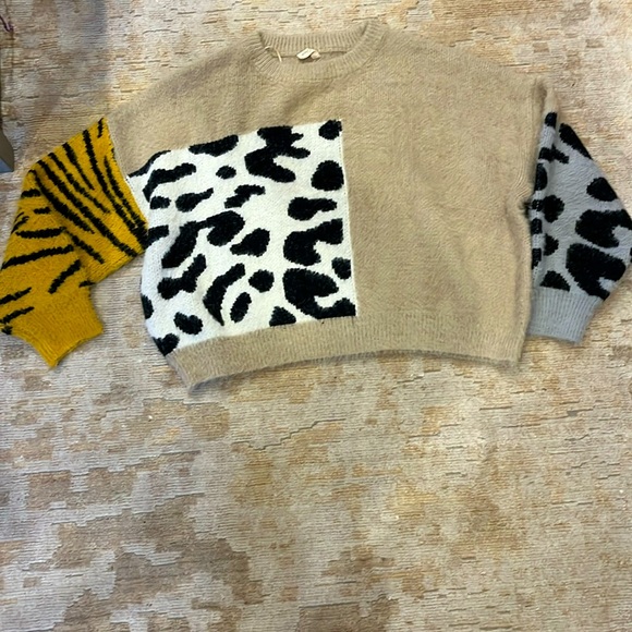 Elan International color block sweater- relaxed fit- Small - Picture 3 of 6